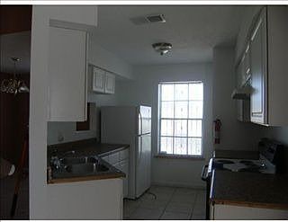 4th image of 4944 Flake Ave