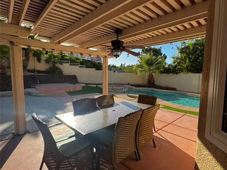7824 Emerald Harbor Ct — Photo 41