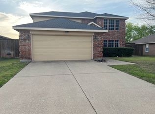 909 Zoe St, Royse City, TX 75189