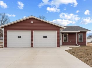 403 W Greene St, Clarksville, IA 50619