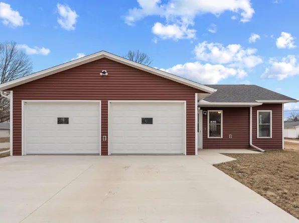 403 W Greene St, Clarksville, IA 50619