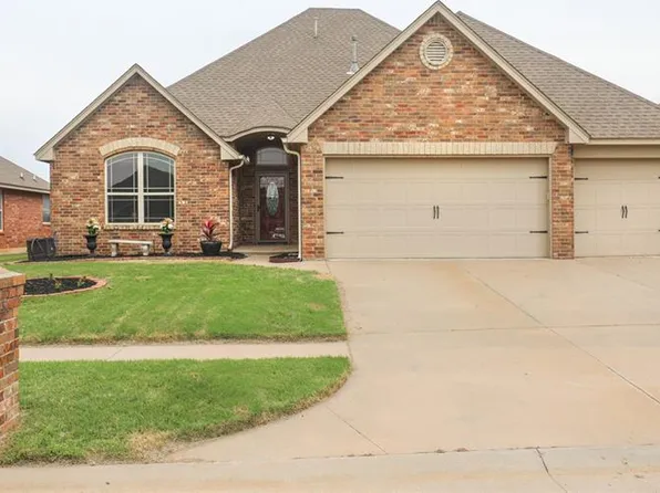 2712 Busheywood Dr, Yukon, OK 73099