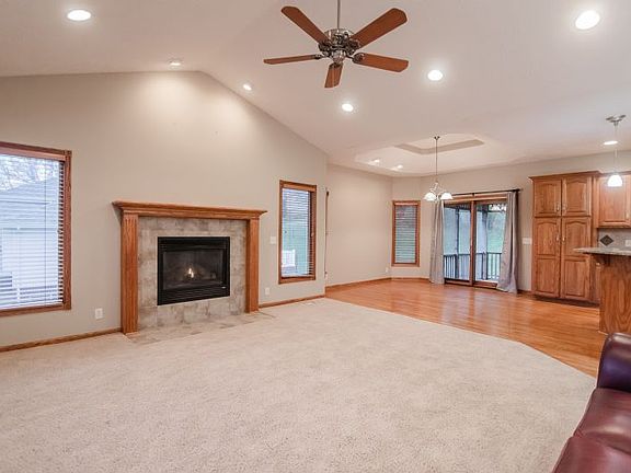 3rd image of 1407 Timber Ln