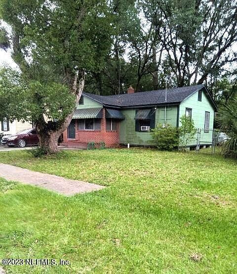1st image of 1550 W 11TH Street