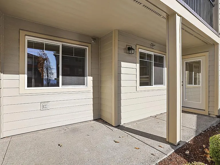 Sunridge Terrace — Photo 25