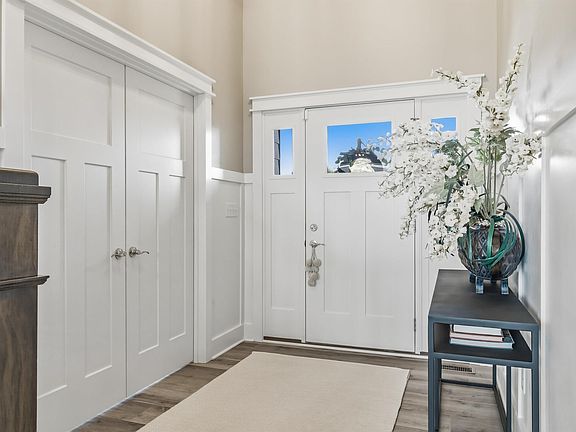 5th image of 13785 Alicante Way
