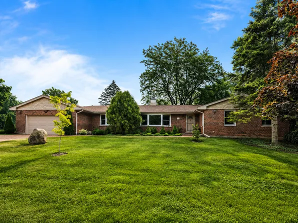 1447 Carol Ln, Deerfield, IL 60015