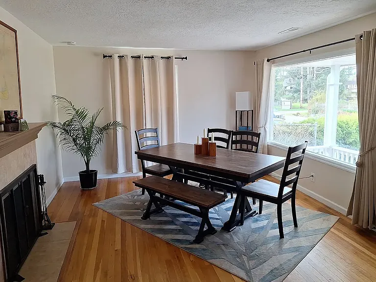 4777 Exeter St — Photo 8