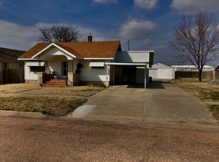 302 E Becknell Ave, Sublette, KS 67877