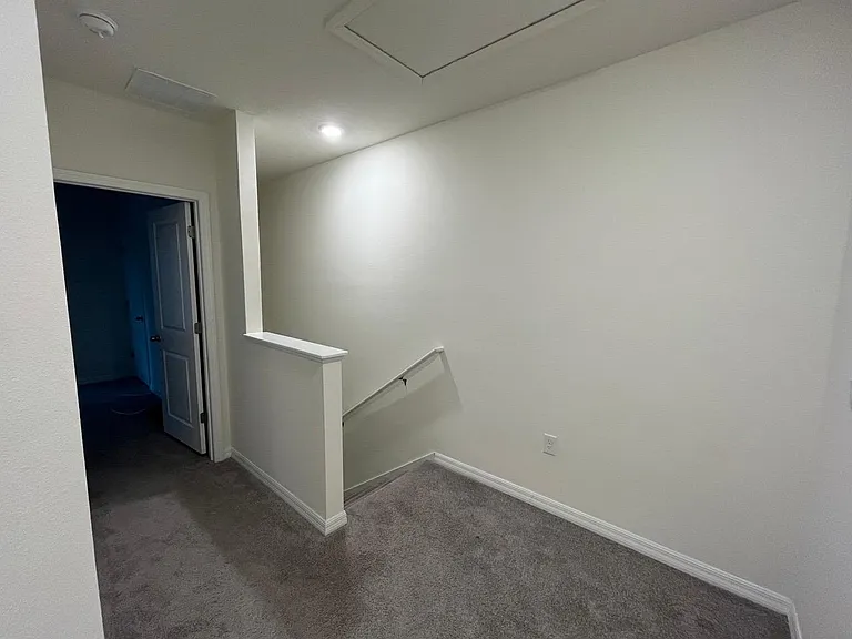 32867 Pez Landing Ln — Photo 16