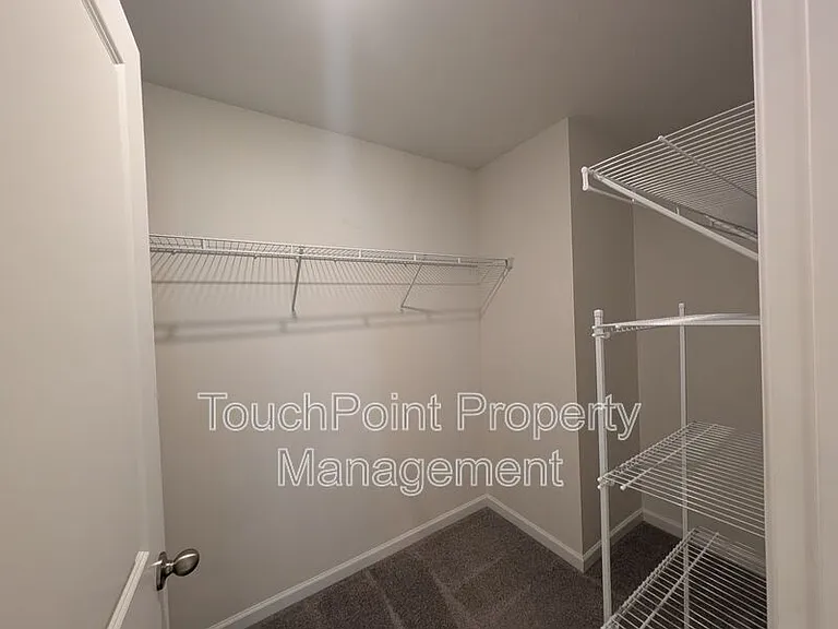 2167 Vanderlyn St — Photo 37