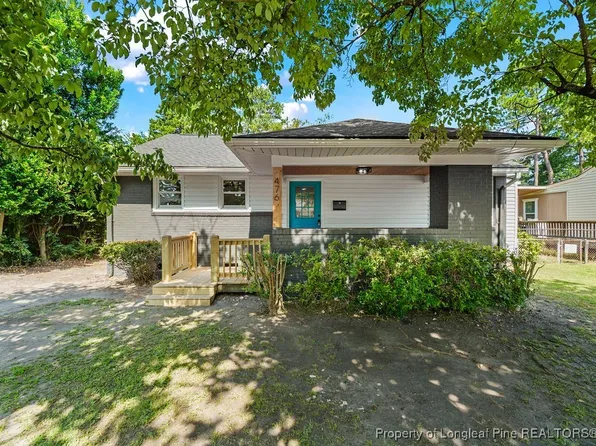 476 McBain Dr, Fayetteville, NC 28305