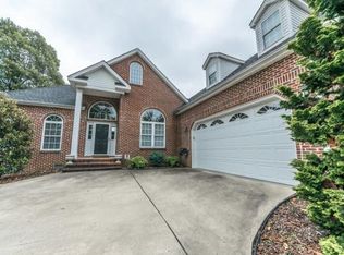 220 Alpine Trl, Kingsport, TN 37663