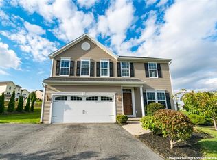 3325 Dandelion Trl, Canandaigua, NY 14424