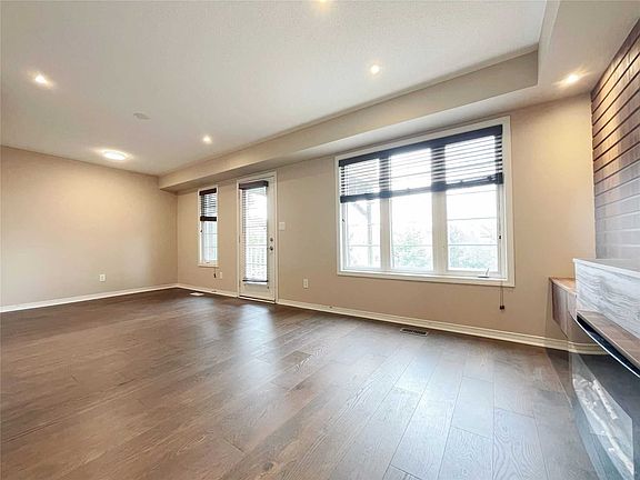 3rd image of 86 Chapman Ct