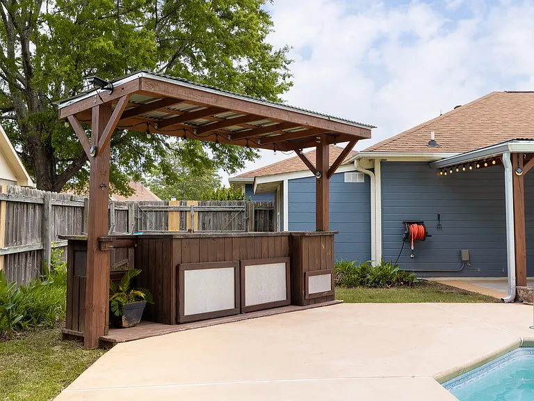 1105 Windsong Way — Photo 8