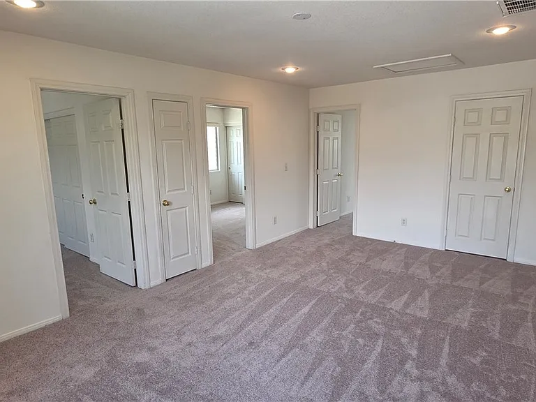3358 Hillside Garden Dr — Photo 16