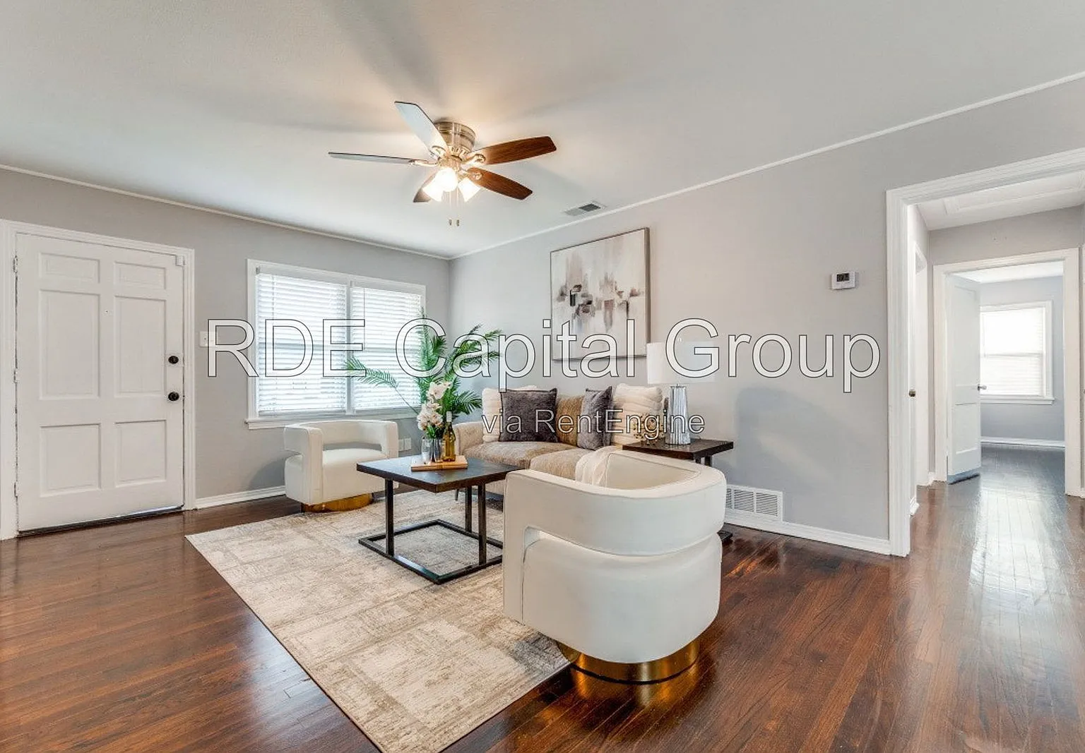 3 bed, 2.0 bath, 1273 sqft, $2,140 — Photo 3