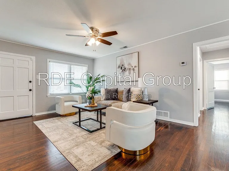2736 Rolinda Dr — Photo 3