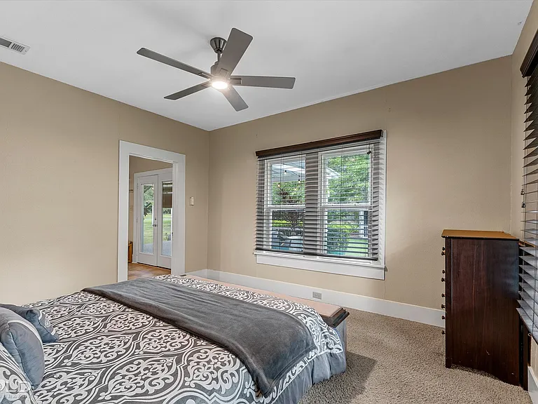 4320 Greenwood Blvd — Photo 28
