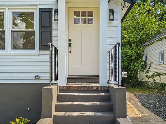 4th image of 181 Hilltop Boulevard