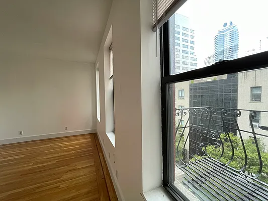 Rented by Douglas Elliman | media 21