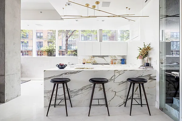 Sold by Compass | media 10