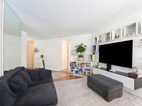 2nd image of 7002 Boulevard East Unit 8J
