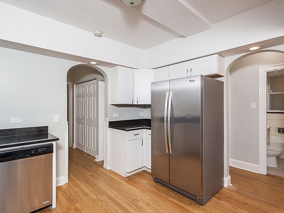 2nd image of 6149 N Talman Ave APT 3