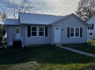322 Ward Ave E, Carthage, TN 37030