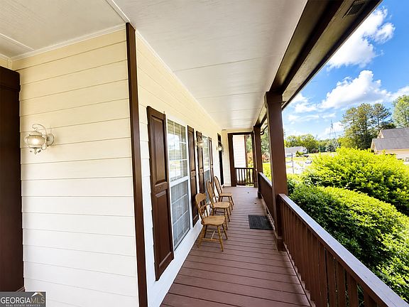 4th image of 3776 Mason Ridge Dr