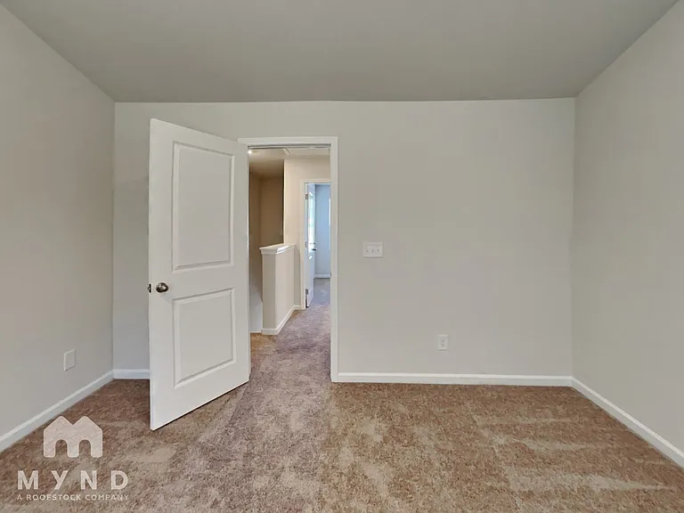 108 Taverners Ln — Photo 13
