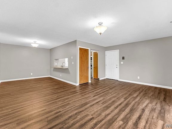 5th image of 6632 Erie Rd