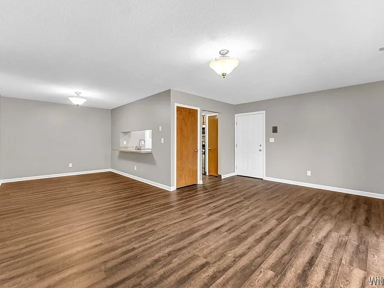 6632 Erie Rd — Photo 5