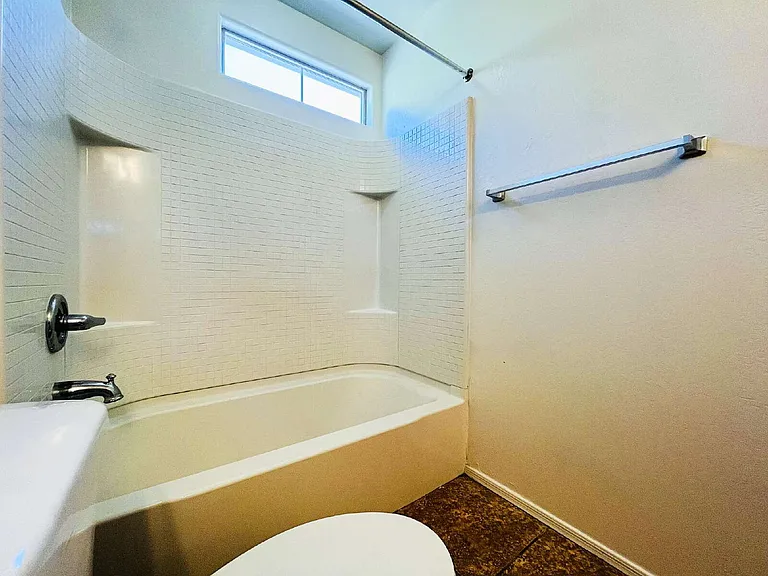 7216 N 72nd Dr — Photo 16