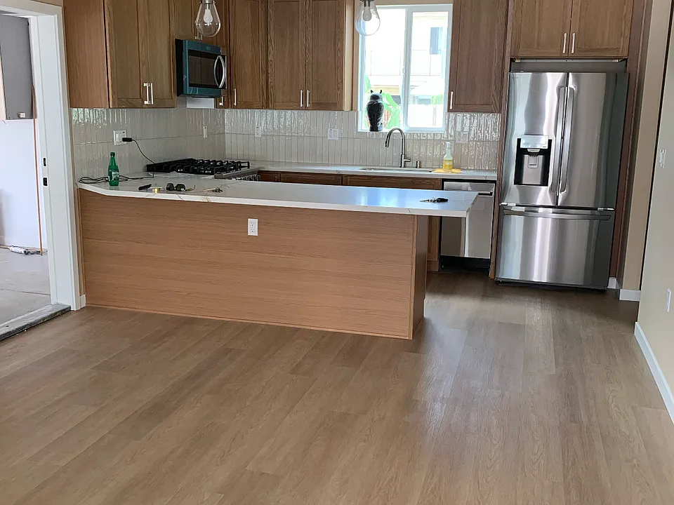 15319 1/2 Bellflower Blvd