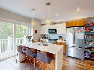 253 Walden St UNIT 401, Cambridge, MA 02138