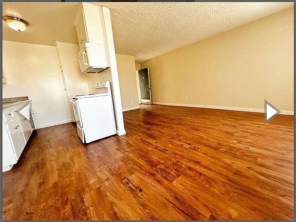 3rd image of 8361 Northgate Ave APT 14