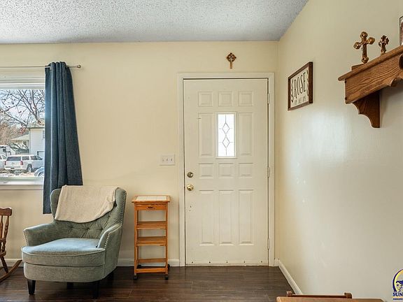 3rd image of 118 W David St