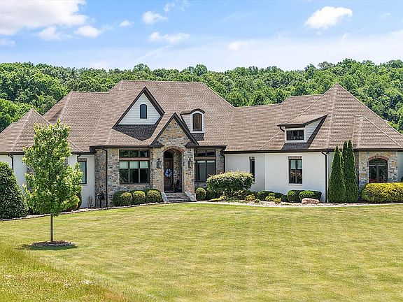 3rd image of 6824 Hickory Creek Rd