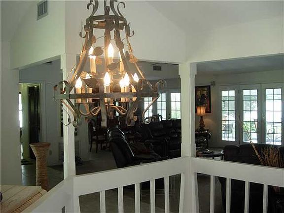 3rd image of 1008 SE Kitching Cove Cove