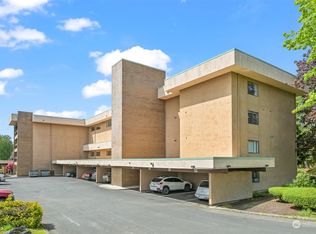 2021 N Laventure Rd APT 302, Mount Vernon, WA 98273