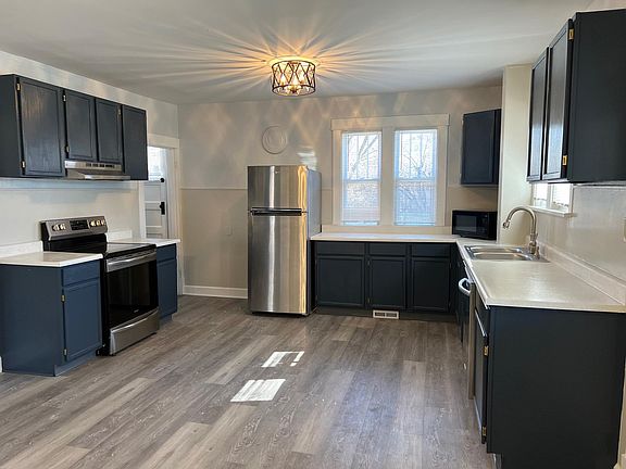 4th image of 690 Materdie Ln