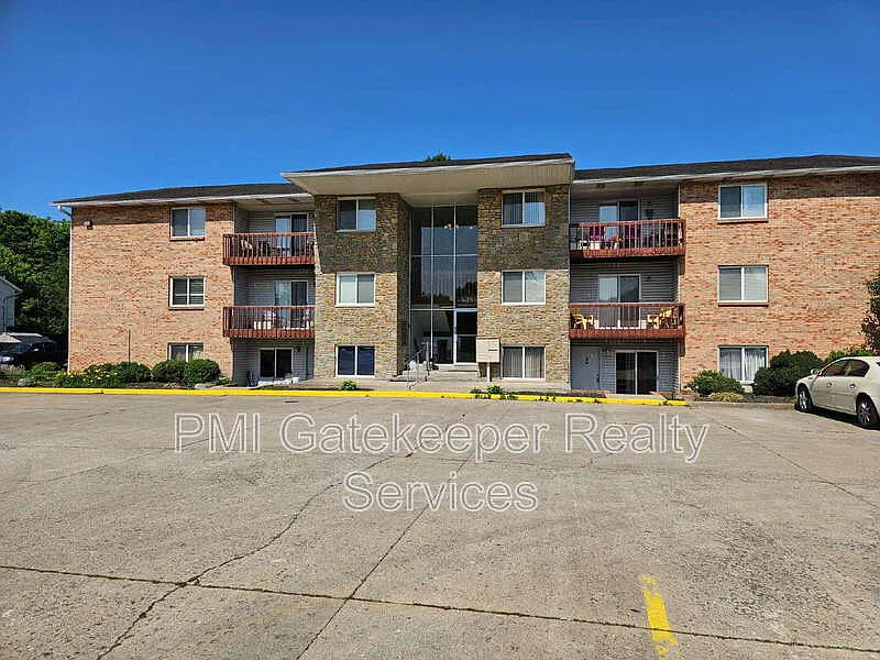 5385 Camelot Dr #1D