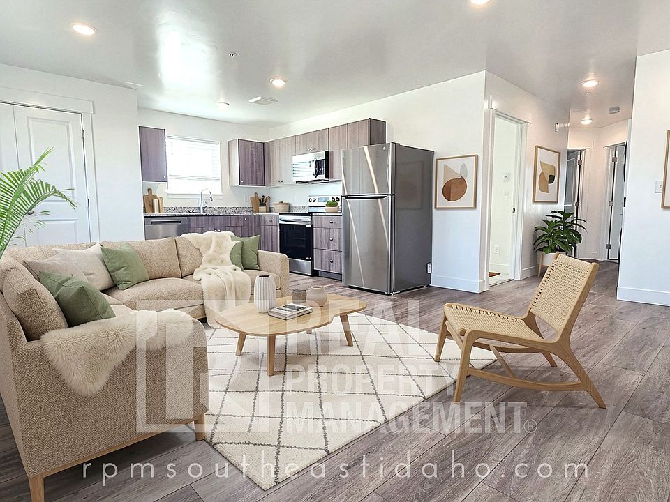 1st image of 3654 E Gample Ave #2