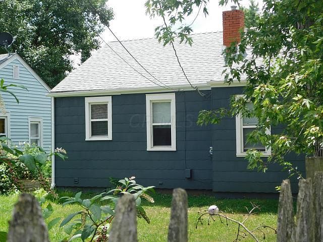 2nd image of 3156 E 6th Ave