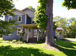 8294 Greenbush Rd, Akron, NY 14001