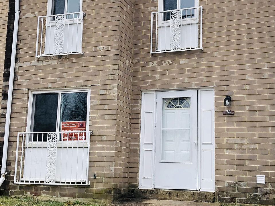 1st image of 74 Oak Dr