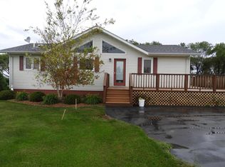 2615 Prairiewood Ln, Warwick, ND 58381