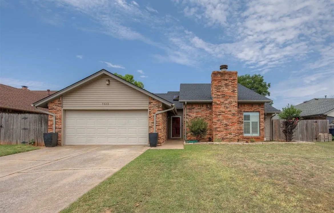 7613 Maehs Cir — Photo 2